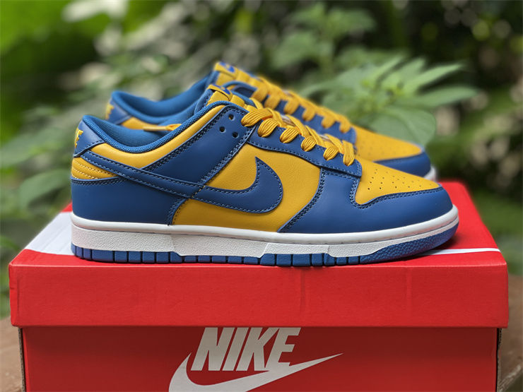 Thumbnail: Nike Dunk - Low "UCLA"