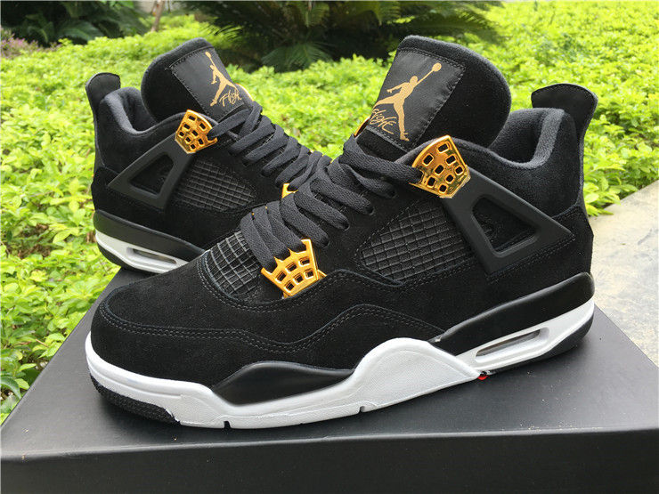 Thumbnail: Air Jordan 4 "Royalty"