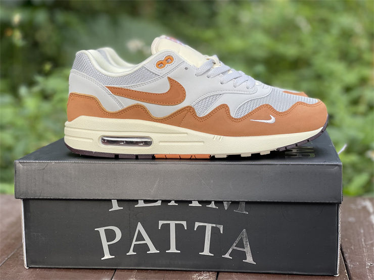 Thumbnail: Patta x Nike Air Max 1 "Monarch"