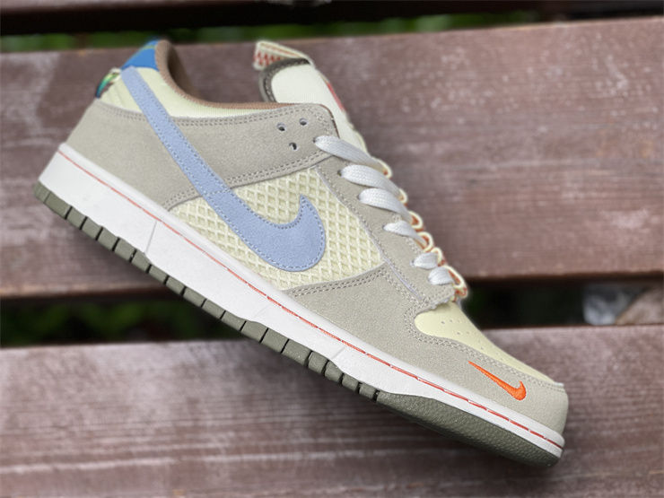 Thumbnail: Nike Dunk - Low "Cartoon"
