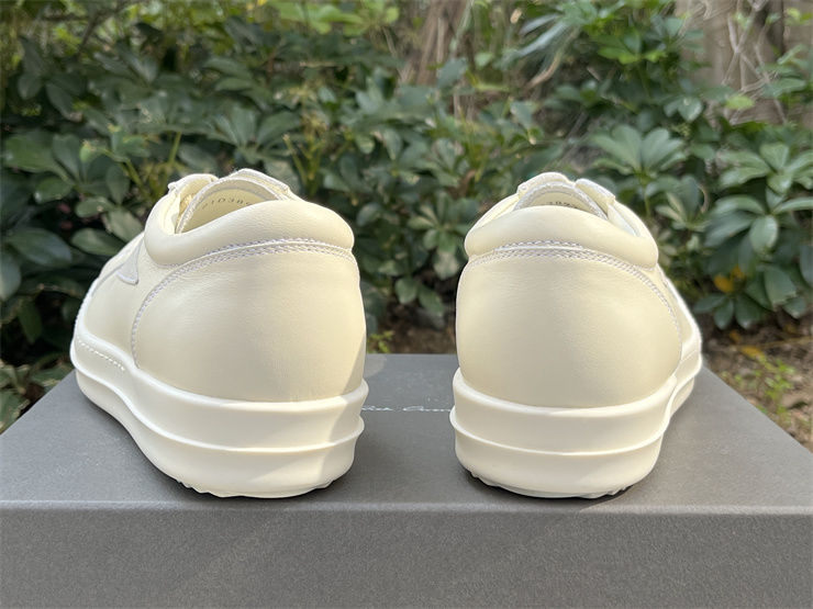 Thumbnail: Rick Owens Lido Vintage Sneaker - Low "Milk"
