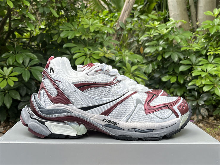 Thumbnail: Balenciaga Runner 2.0 Sneaker