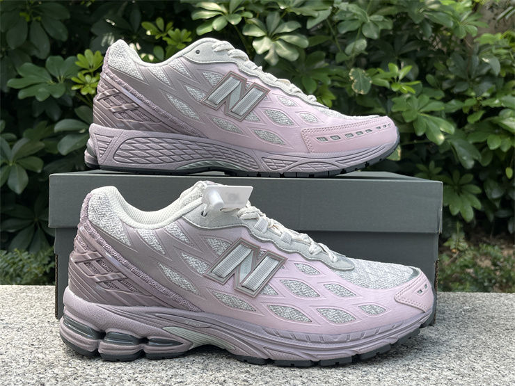 Thumbnail: New Balance 1906W "Ice Wine"