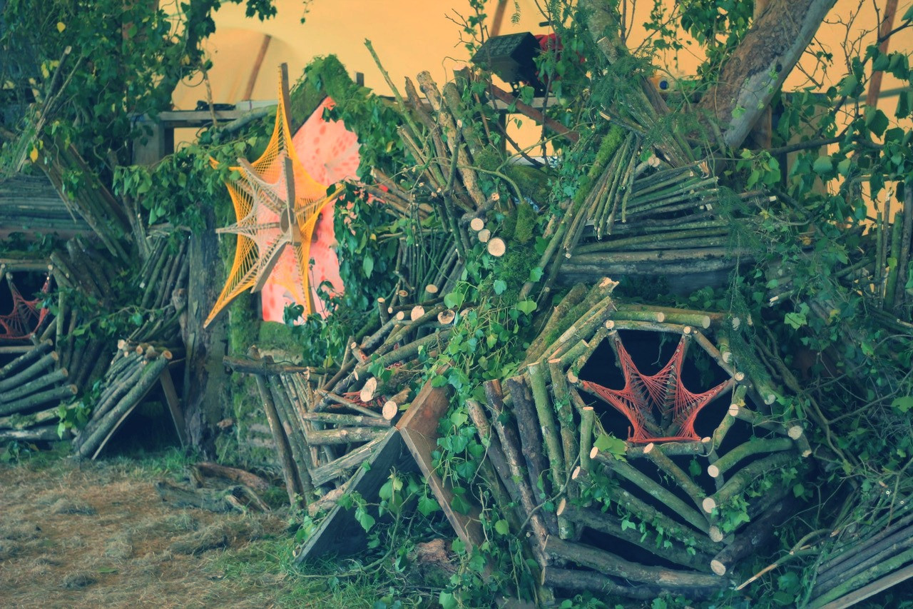 Fullscreen Page Jurassic Tents