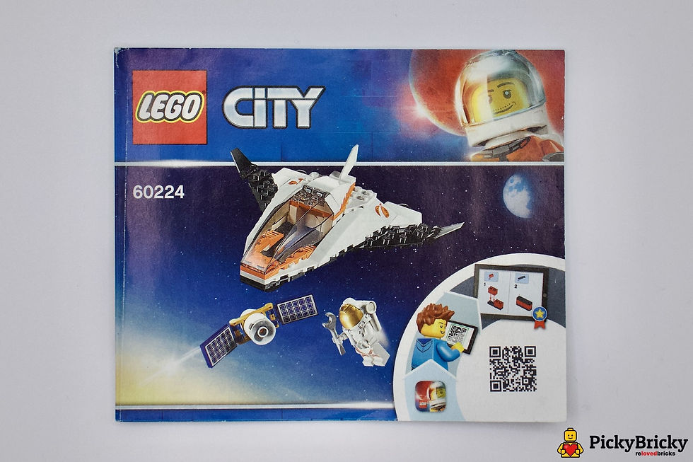 Miniaturbild: LEGO 60224 Weltraummission Satellitenwartung. Weiß-orangefarbenes Shuttle mit Satellit und Minifigur