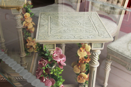floral design, mumbai architect, mumbai home, mumbai dining design, flat dining