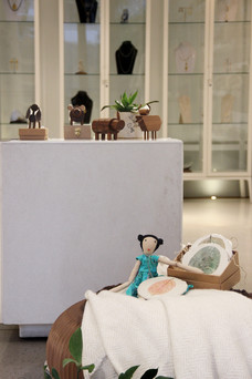 Astory with wooden animals and puppet