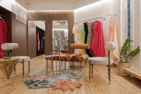 #retailspace #retailinterior #insporetail #instagram #instadaily #picturetrend #picoftheday #beforeafter #studioaarushibafna #designdetails #whitedoor #rugdesign #rugs #furniture #furnituredesign #mumbaiboutique #jaipirarchitects #jaipurinterior #mumbaiinteriors