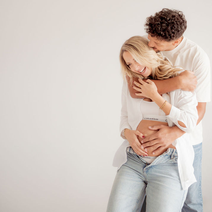 Paar-Shooting, Paarfotografie, Familienfotografie, Mutter-Kind-Shooting, Familien-Shooting, Babybauch-Shooting, Belly-Shooting, Marie Röhr, Fotografin, Rosenheim, Kolbermoor, Bad Aibling, Chiemsee, Simssee, Tegernsee