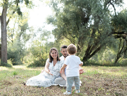 Familien-Shooting, Babybauch-Shooting, Paar-Shooting, Paarfotografie, Natur, draussen, Liebe, Sonne, Marie Röhr, Fotografin, Rosenheim, Kolbermoor, Bad Aibling, Chiemsee, Simssee, Tegernsee