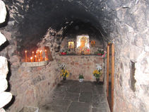 Heliga Philothei leder klostrets byggprojekt!