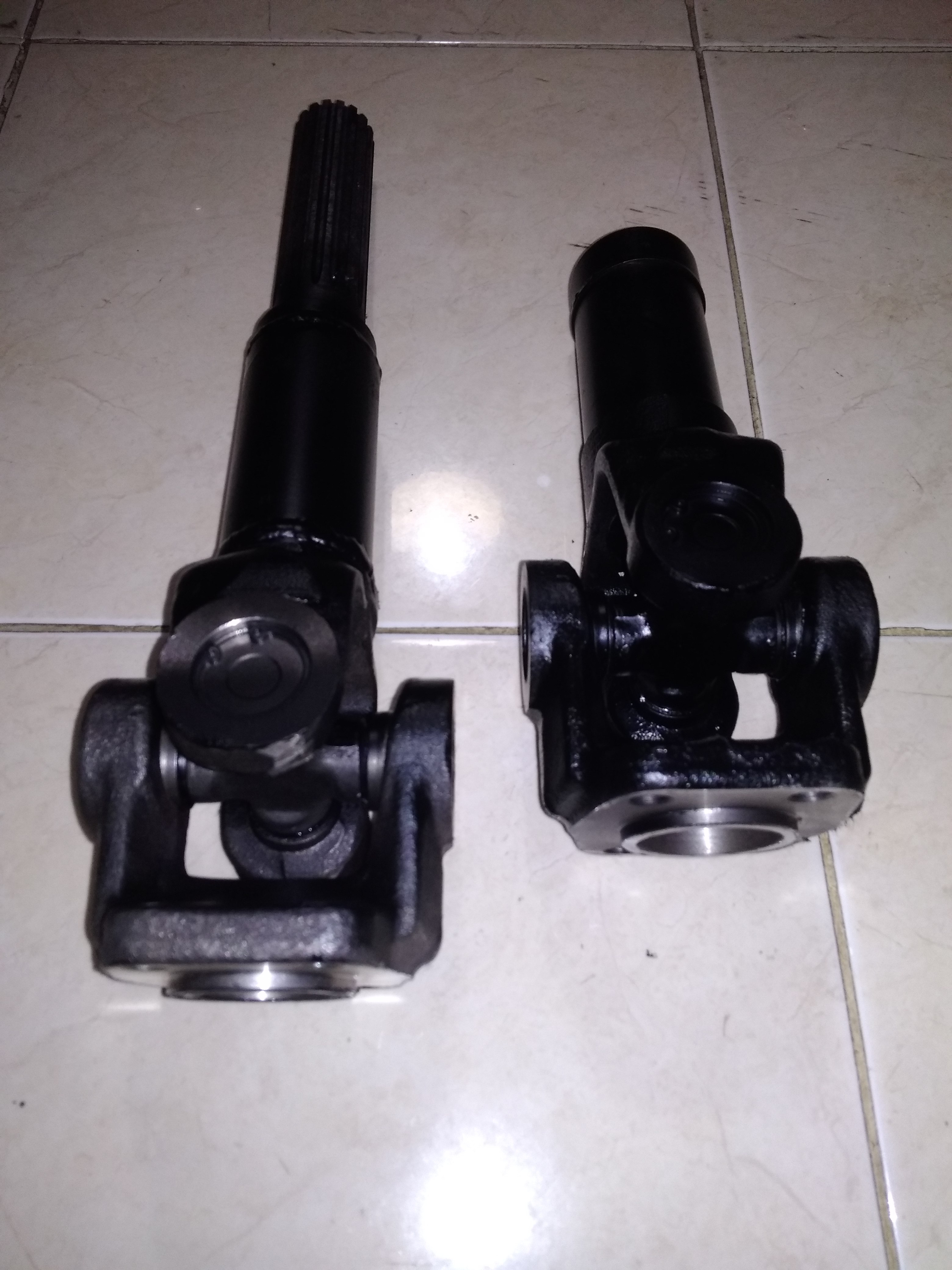 PROPELLER SHAFT DUMP TRUCK