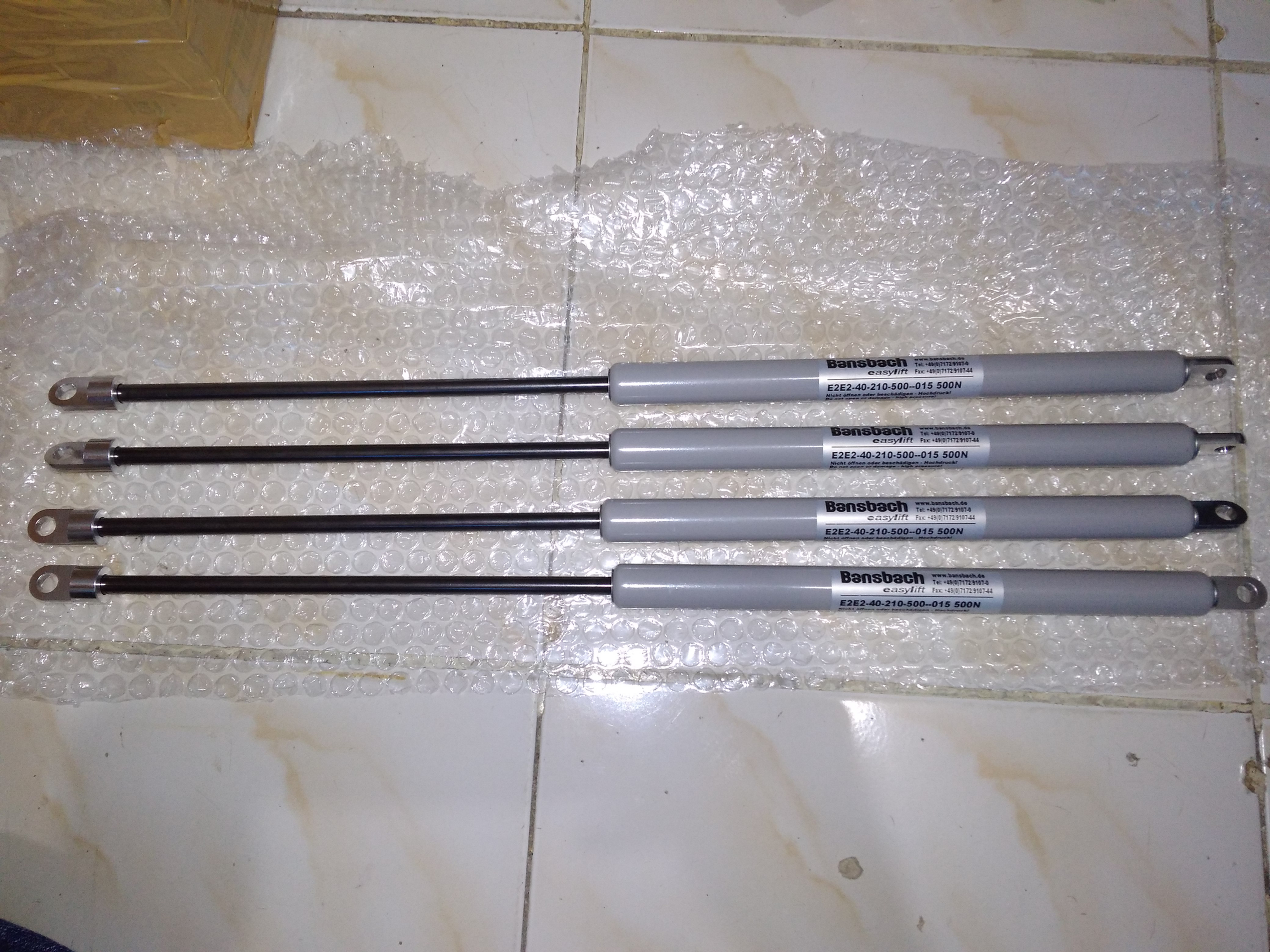 CYLINDER STRUT