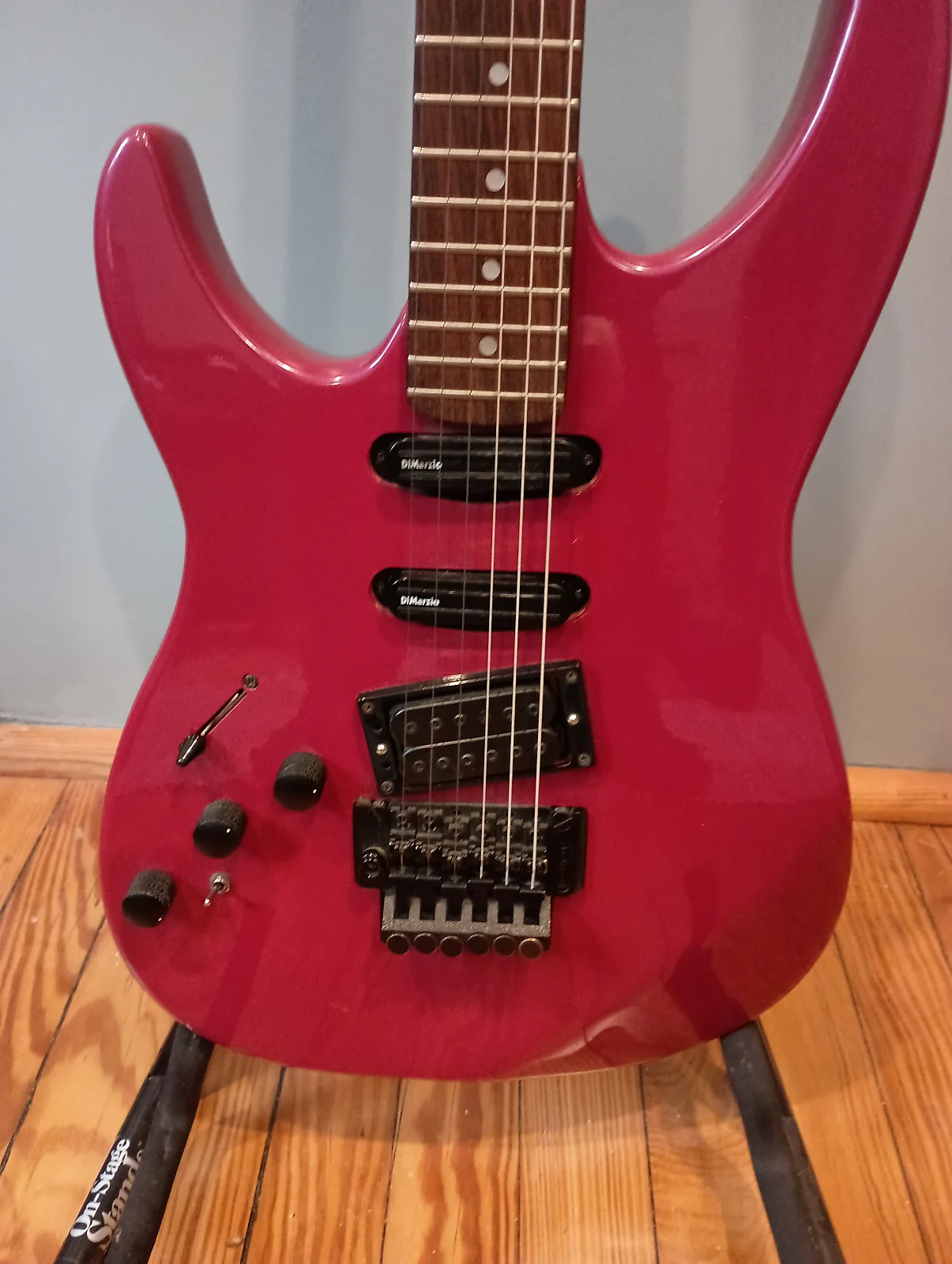 left handed Kramer Striker 600S