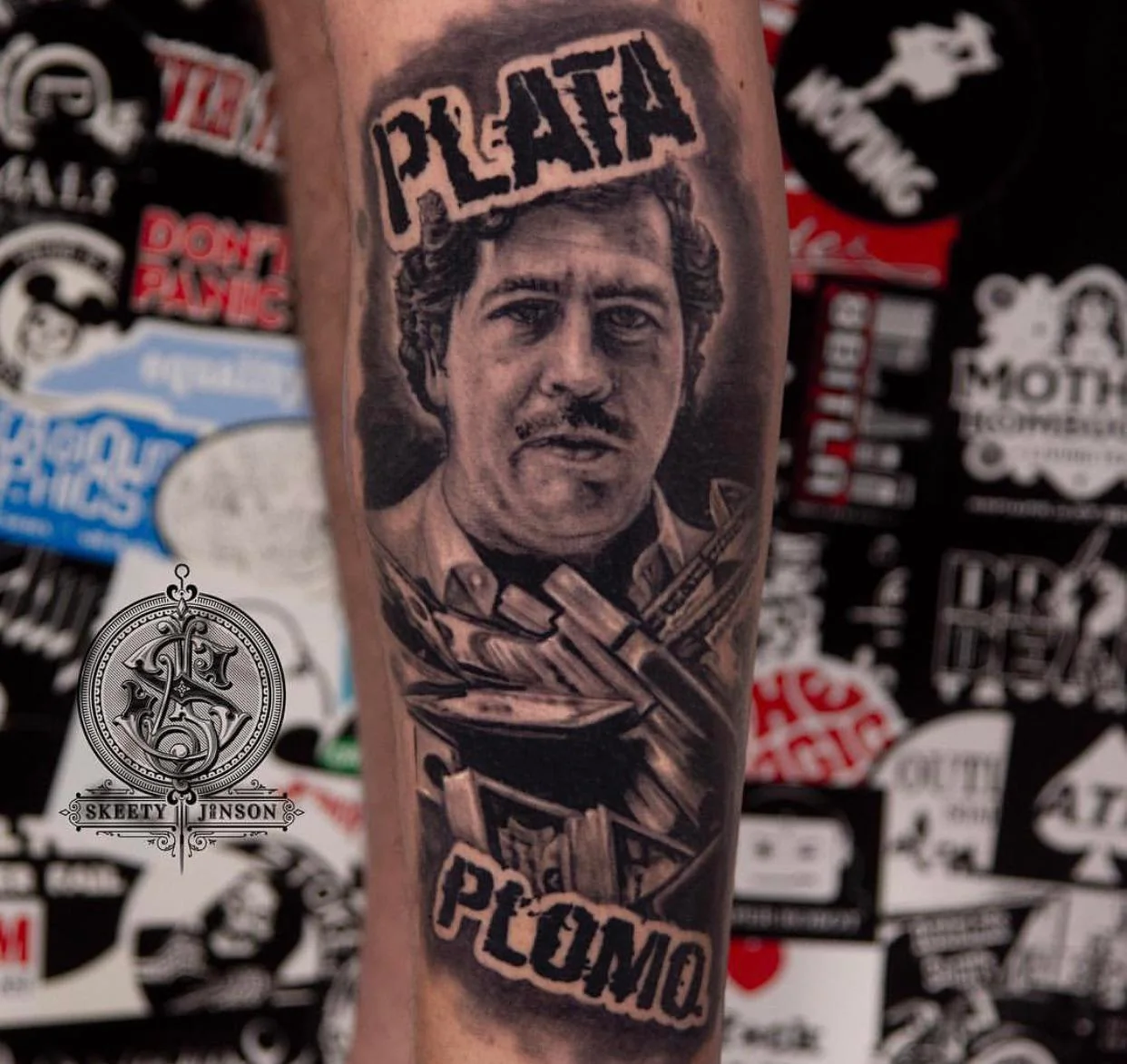 Tatouage Pablo Escobar tat-too.tv