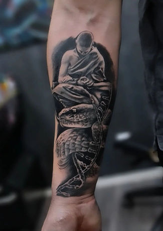 Tatuaj realizat de Alexandru Păun tat-too.tv