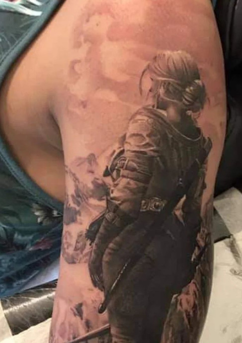 Tatuaj black and grey realizat de Răzvan Popescu tat-too.tv