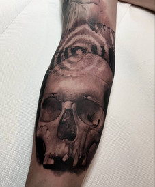 Tatuaj Artistic Craniu