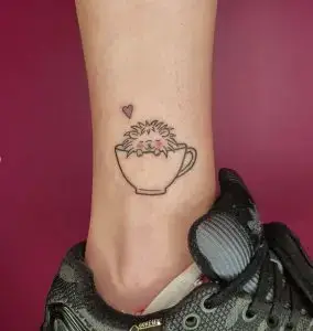 Tatuaje de erizo tat-too.tv