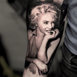 Tatuaj artistic Mihai Turuianu