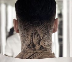 Nackentattoos tat-too.tv