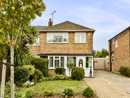 🆕New Listing✨Semi-Detached 3-Bedroom Home on Priory Road, Hassocks
