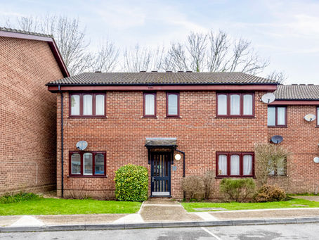 🆕New To Let ✨Ground Floor One Bedroom Flat with Garden Near Railway Station and Shops