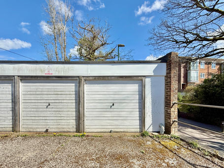 🆕NEW TO LET: Located on Station Approach East, the single garage is conveniently situated just meters from Hassocks railway station and village centre...