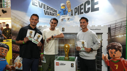 Build the Excitement: LEGO® Kicks Off Massive FIFA World Cup™ Football Fest and Icon Sets in Singapore