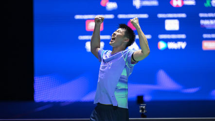 Loh Kean Yew Storms Into First Singapore Badminton Open Final After Defeating Koki Watanabe