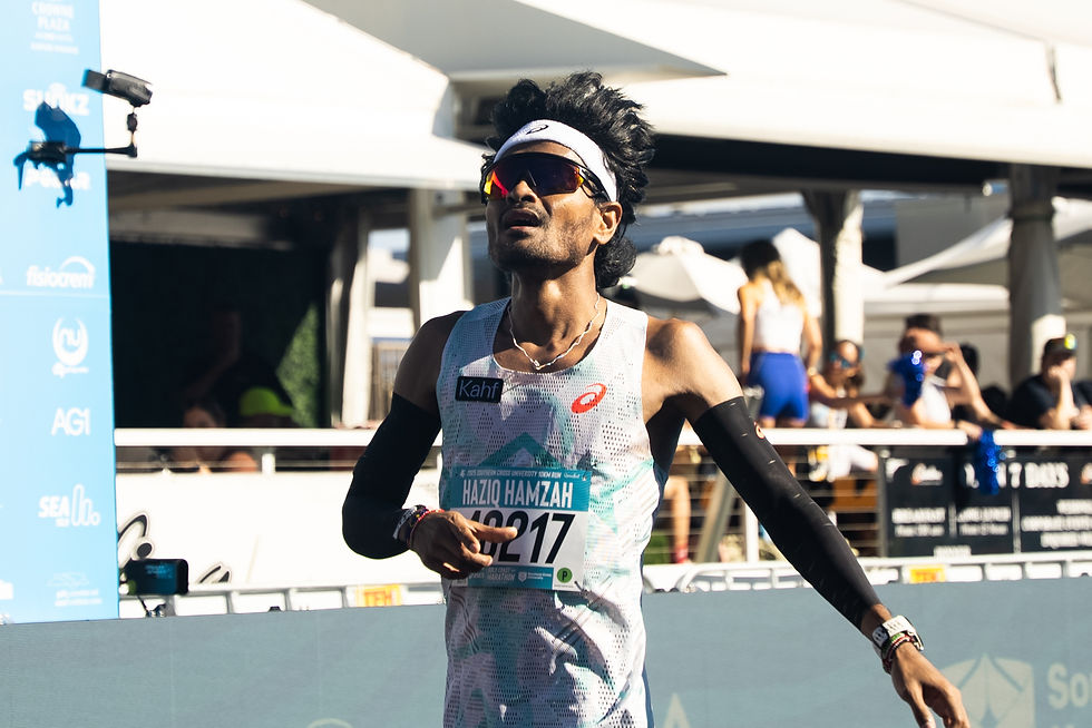 It wasn't a good day for Malaysia's Haziq Hamzah, winner of the 2023 Kuala Lumpur Standard Chartered Marathon, who failed to live up to his promise. PHOTO: SPORTPLUS.SG / HANA BASIR