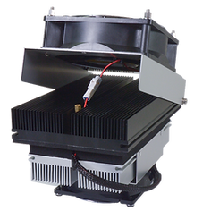 Thermoelectric cooling assembly with fan and heat sink