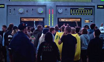 Tuborgs "Ghetto blaster" - mobile concert stage at Roskilde Festival