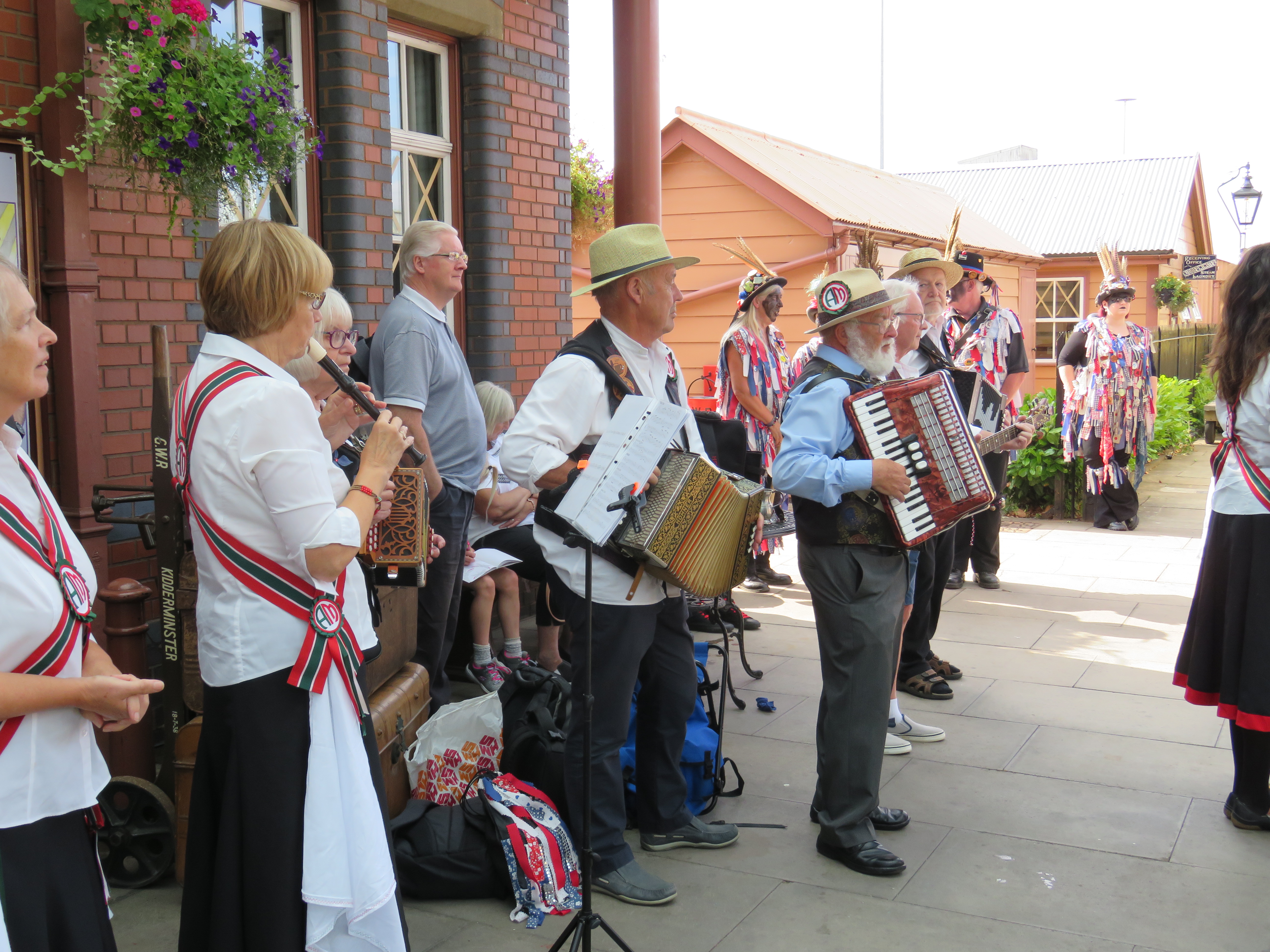 Kidderminster Station with Silhill Morri
