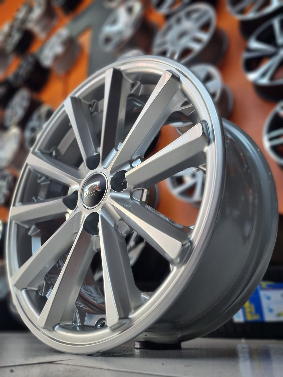 Miniatura: Jogo de rodas - KRMAI K63 - Esportiva Eclipse, aro 15 