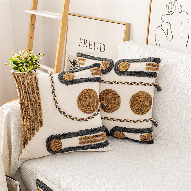 Thumbnail: Konitsa Natural Accent Pillows