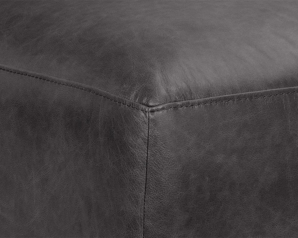 Thumbnail: Diskos Armless Chair