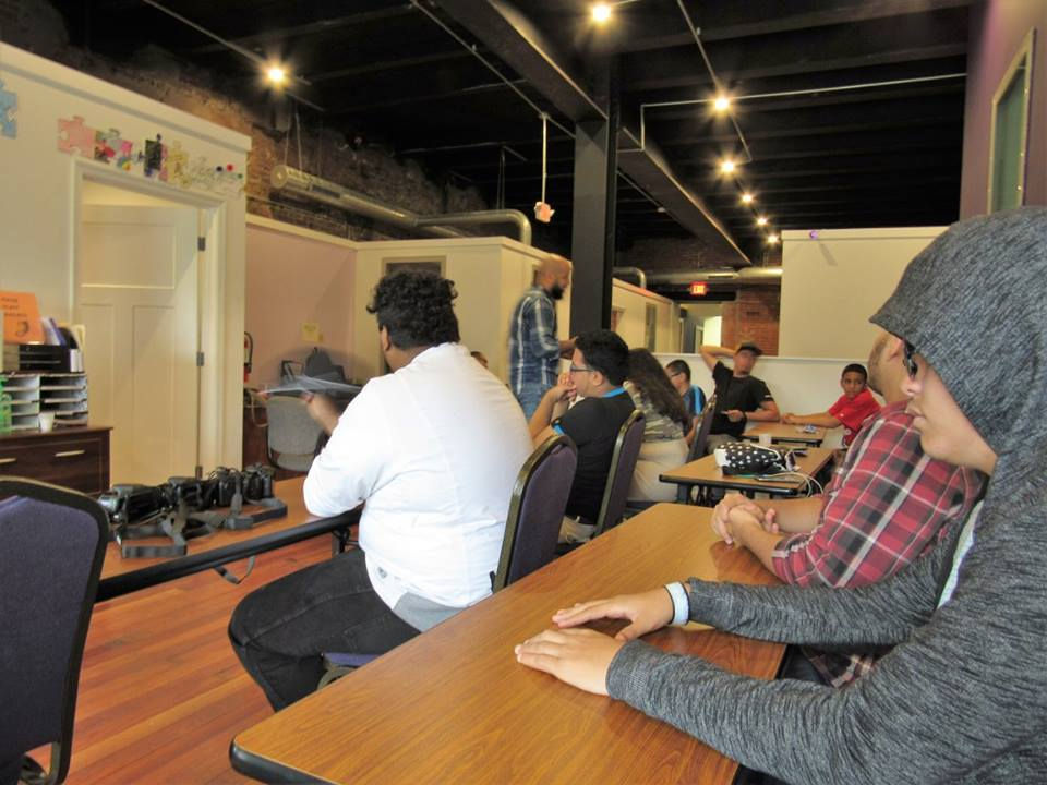 20479663_10156365767322506_2501577285012