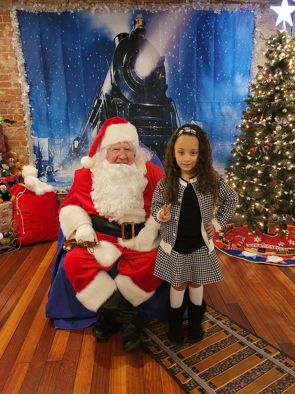 HUNE Holiday Event / Evento festivo de HUNE 2022