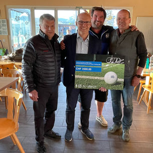 Checkübergabe Juniorenbeitrag von Blauweiss Olten an den HCO!