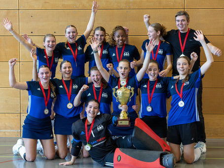 * Die HCO U18 Girls sind HALLEN - SCHWEIZERMEISTERINNEN 2024 *