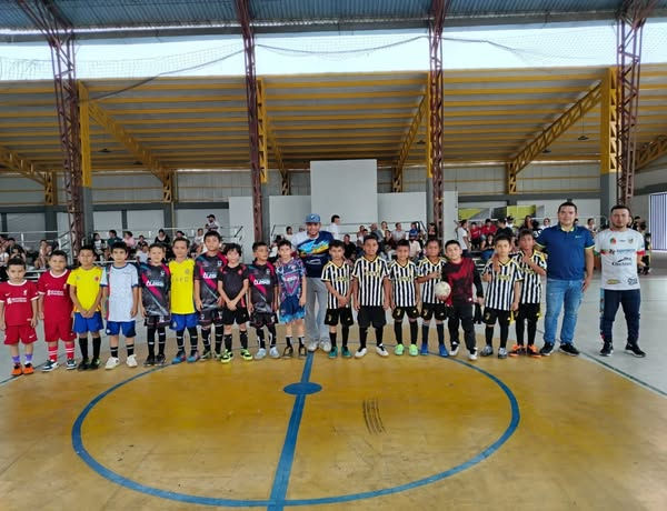 Por los niños Deportistas de Viota Cundinamarca Excelente programa esté 17 de Agosto.