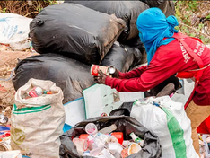 Decreto garantiza acceso a salud, pensión y riesgos laborales para recicladores