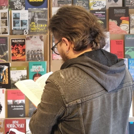 “Los críticos literarios no han muerto”: Diego Firmiano