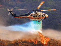 Llega a Colombia el Firehawk, uno de los helicópteros más versátiles del mundo en atención de emergencias