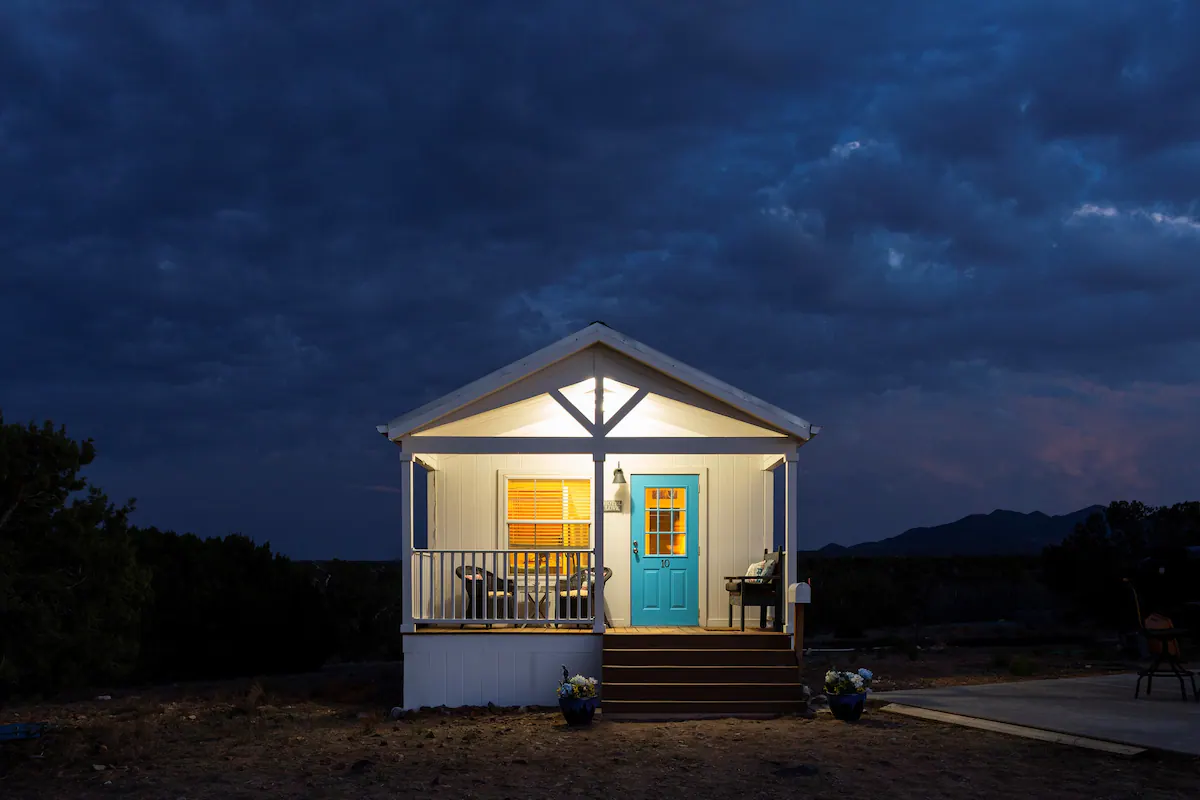 Our cottage under the enchanting evening sky!