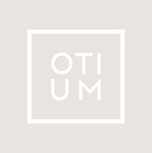 otium_sqaure_sand white.png