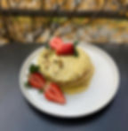 PANQUECA PISTACHE E MORANGO