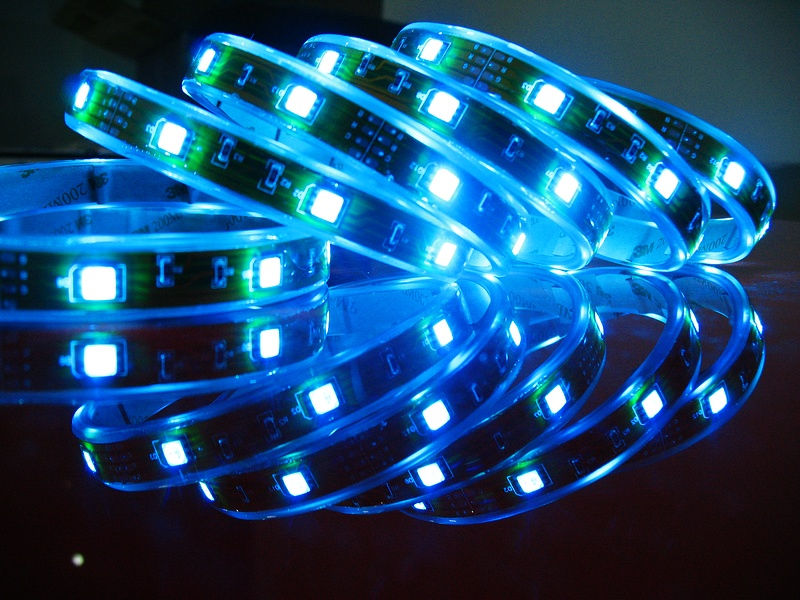 ΤΑΙΝΙΕΣ LED - ΜΠΑΡΕΣ LED - ΠΛΑΚΕΤΕΣ LED