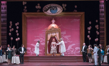 McIntyre's production of Hoffmann in Madison hailed as a "triumph"!